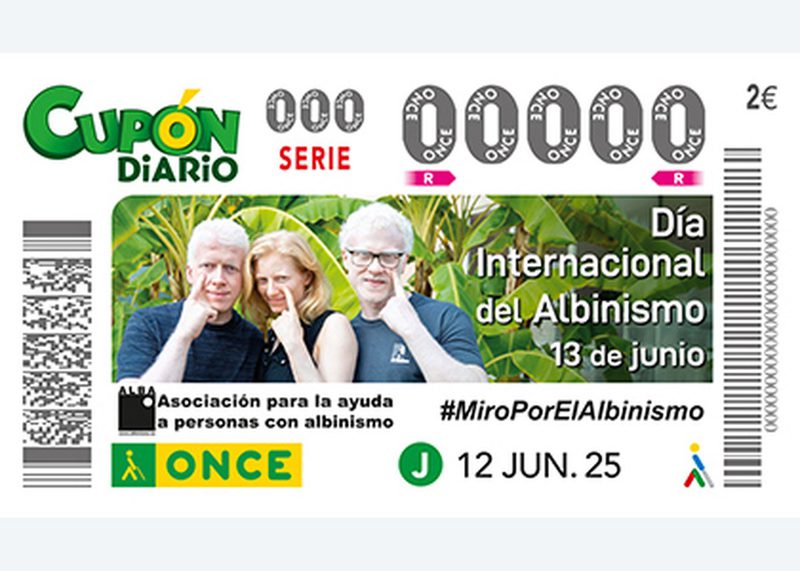 Cupón Diario de la ONCE del 12 de junio de 2025, dedicado al Día Internacional del Albinismo. Rubén aparece a la izquierda junto a otras dos personas con albinismo, señalándose el ojo.